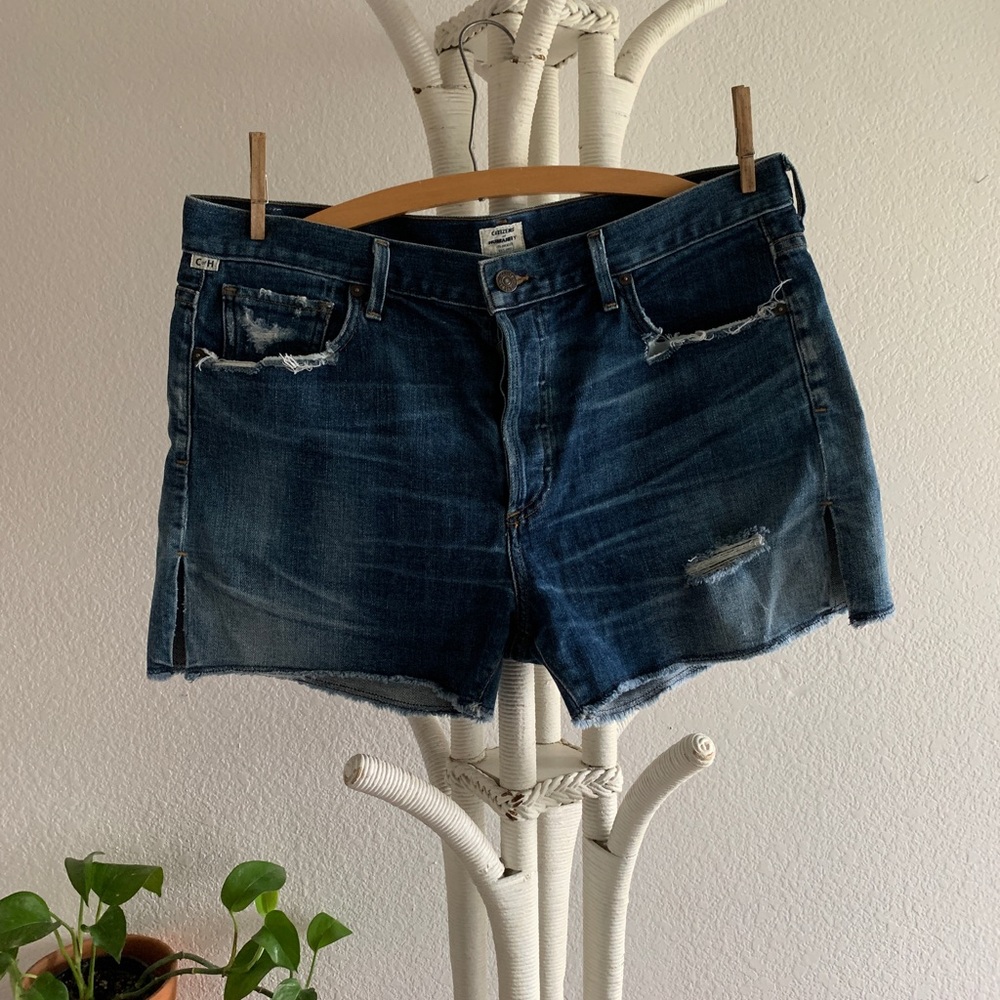 Citizens of humanity boyfriend distressed denim short, sz 30